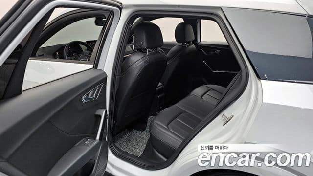 Audi Q2 Premium, 2023 11