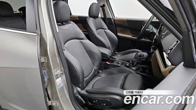 Mini Cooper Countryman 2세대, 2019 10