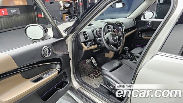 Mini Cooper Countryman 2세대, 2019 11