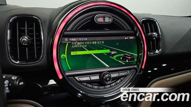 Mini Cooper Countryman 2세대, 2019 16