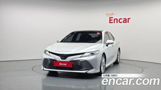 Toyota 캠리 (XV70), 2018 3