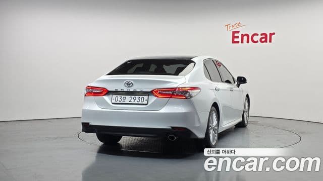 Toyota 캠리 (XV70), 2018 4