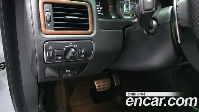 Volvo XC70 3세대, 2014 18