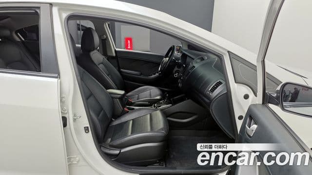 Kia The / новый New K3 Trendy, 2017 11