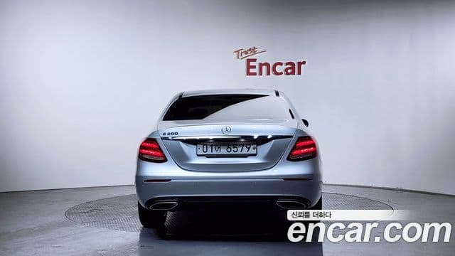 Mercedes-Benz E-класс W213 Avantgarde, 2017 4