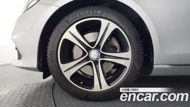 Mercedes-Benz E-класс W213 Avantgarde, 2017 все фото