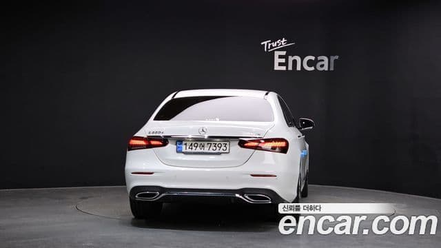Mercedes-Benz E-класс W213 AMG Line, 2022 4