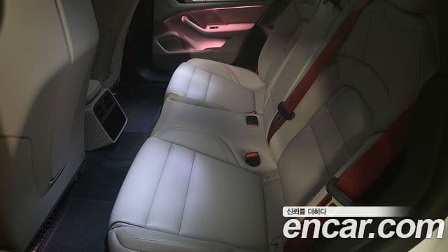 Porsche 타이칸 4S, 2025 8