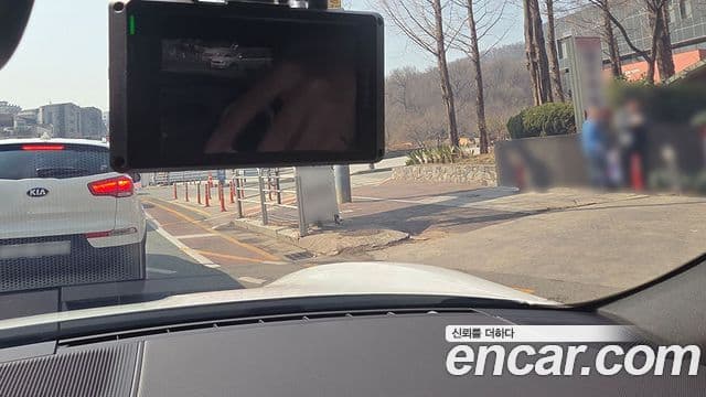 Porsche 타이칸 4S, 2025 15