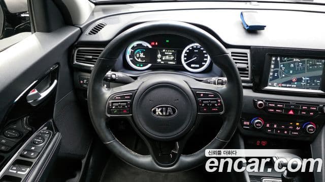 Kia Niro Prestige, 2017 13