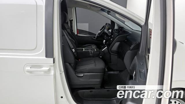 Hyundai Staria Smart, 2022 11
