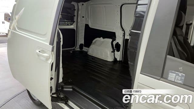 Hyundai Staria Smart, 2022 12