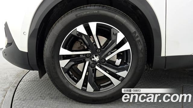 Peugeot 2008 2세대 1.5 BlueHDi GT Line, 2021 все фото