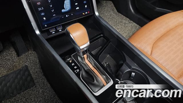 KG모빌리티(SsangYong) Torres T7, 2023 9