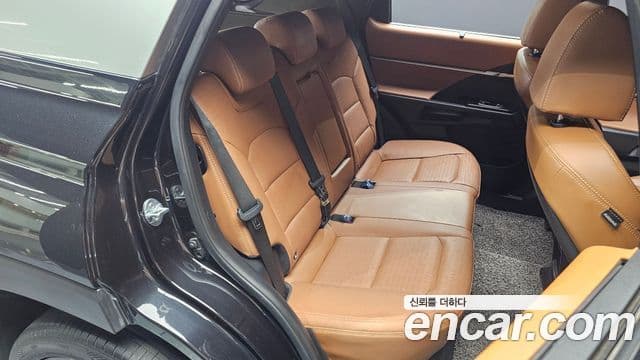 KG모빌리티(SsangYong) Torres T7, 2023 12