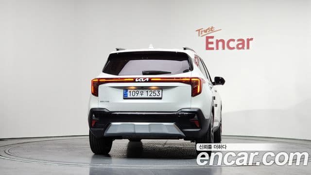 Kia The / новый New Seltos Signature, 2024 4