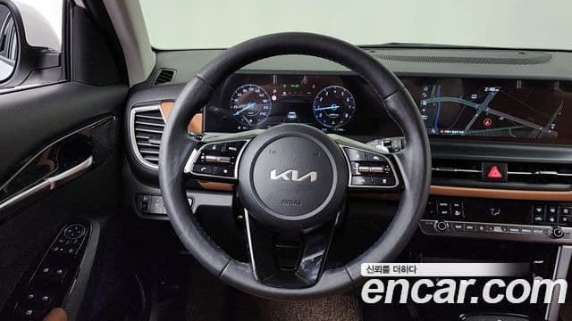 Kia The / новый New Seltos Signature, 2024 13