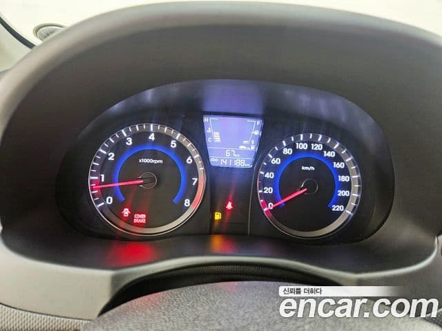 Hyundai Accent(новый кузов / новое поколение) 1.4 VVT Smart, 2014 8