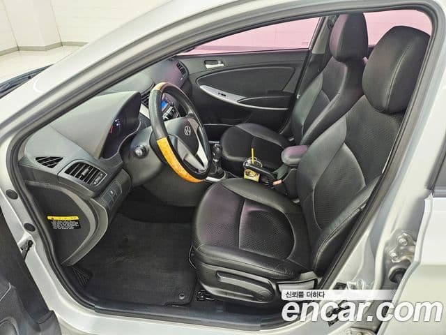 Hyundai Accent(новый кузов / новое поколение) 1.4 VVT Smart, 2014 10