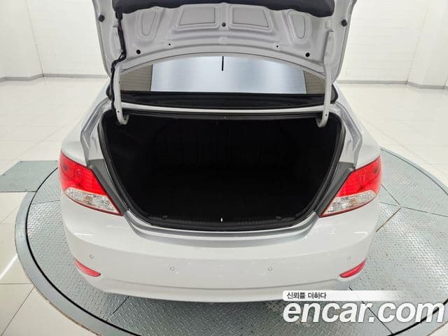 Hyundai Accent(новый кузов / новое поколение) 1.4 VVT Smart, 2014 19