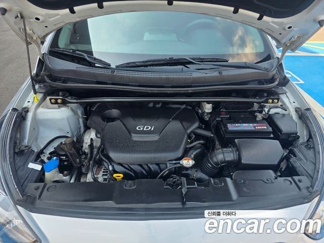 Hyundai Accent(новый кузов / новое поколение) 1.6 GDI top, 2013 9