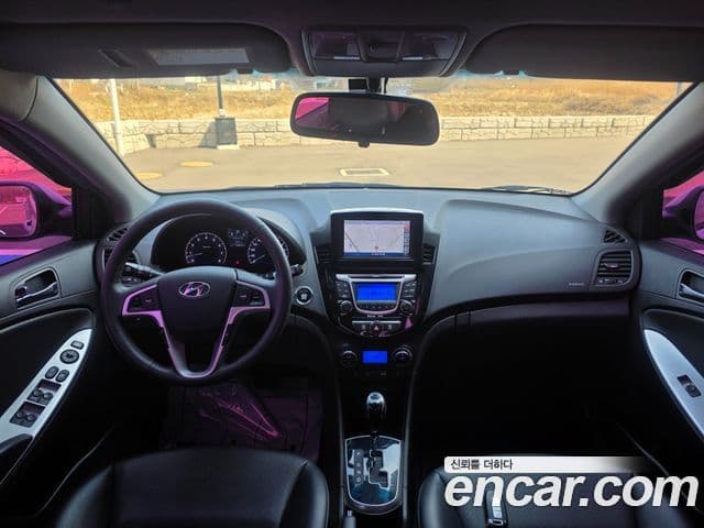 Hyundai Accent(новый кузов / новое поколение) 1.6 GDI top, 2013 12