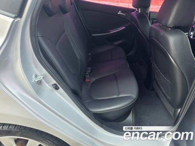 Hyundai Accent(новый кузов / новое поколение) 1.6 GDI top, 2013 16