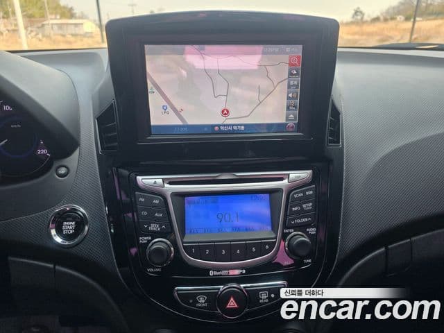 Hyundai Accent(новый кузов / новое поколение) 1.6 GDI top, 2013 18