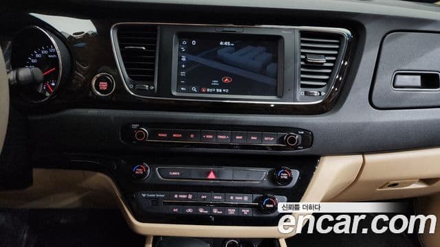 Kia The / новый New Carnival Noblesse, 2019 16