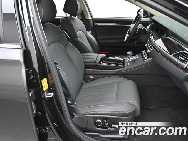 Genesis G90 Premium Luxury, 2019 10