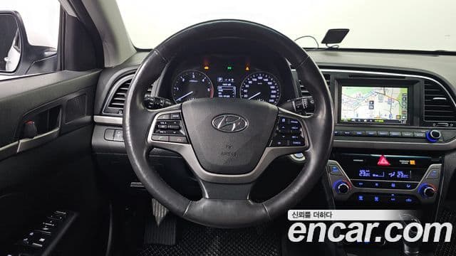 Hyundai Avante AD Special, 2016 15