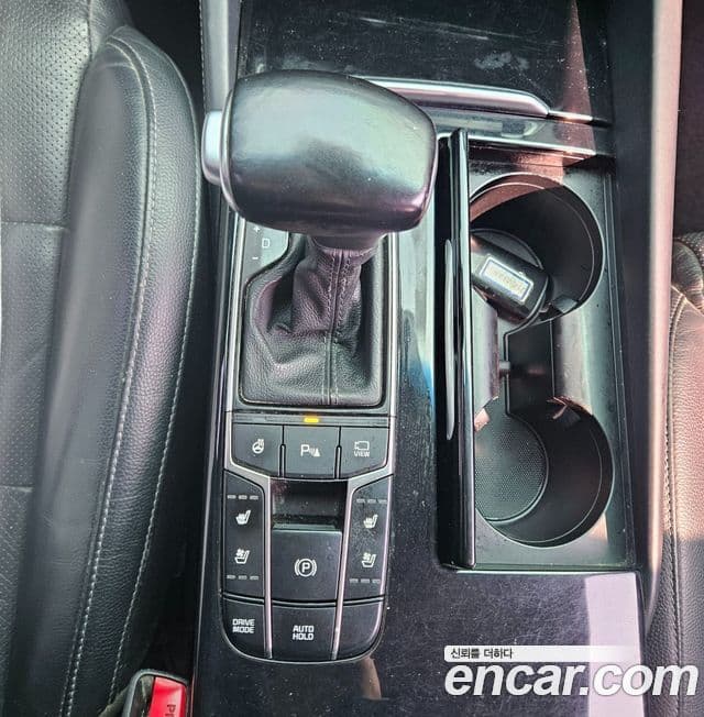 Kia All New K7 гибрид Noblesse, 2018 16