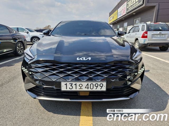 Kia K8 Signature, 2023 1
