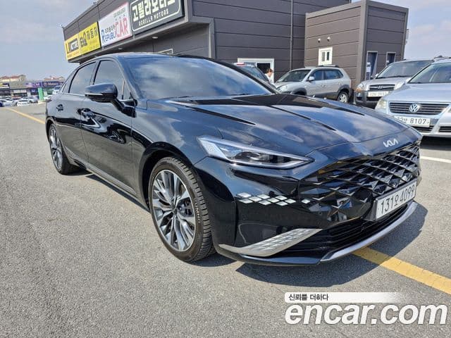 Kia K8 Signature, 2023 3