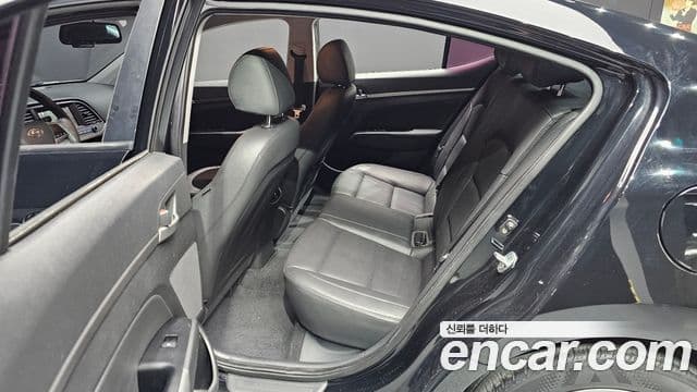 Hyundai Avante AD Special, 2016 13