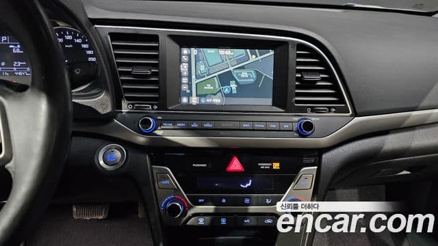 Hyundai Avante AD Special, 2016 15