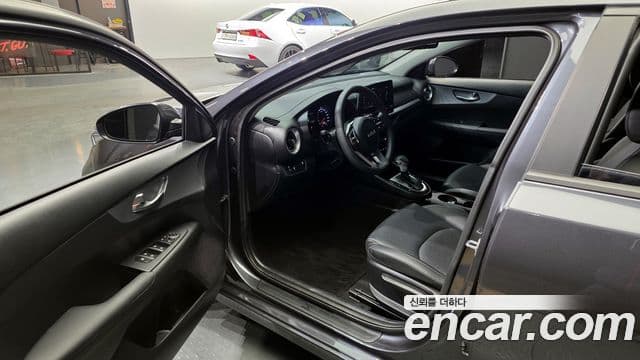 Kia The / новый New K3 2세대 Trendy, 2022 10