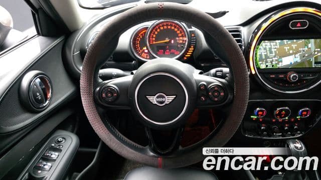 Mini Cooper S 클럽맨 1세대, 2016 13