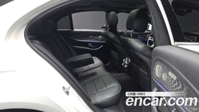 Mercedes-Benz E-класс W213 AMG Line, 2022 12