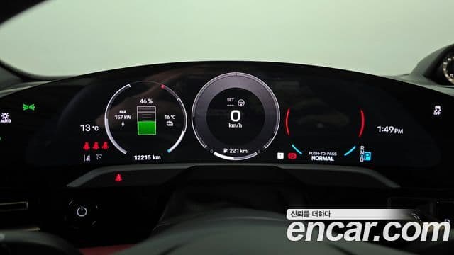 Porsche 타이칸 4S, 2025 8