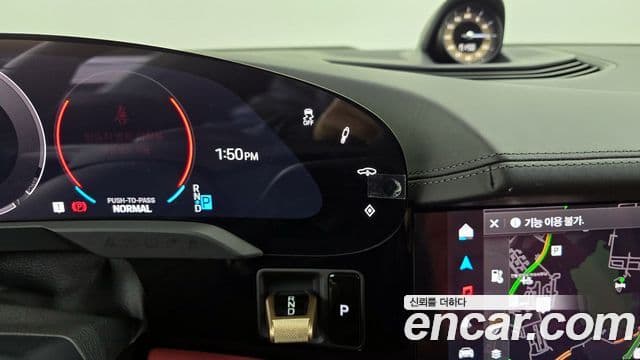 Porsche 타이칸 4S, 2025 17