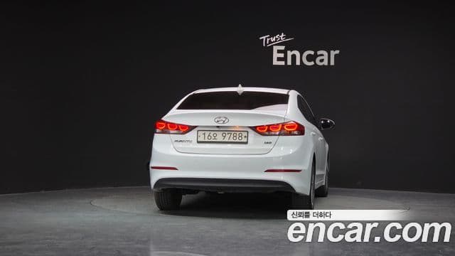 Hyundai Avante AD Special, 2018 4