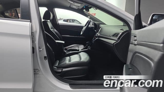 Hyundai Avante AD Special, 2018 12