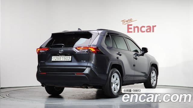 Toyota RAV4 5세대, 2021 2