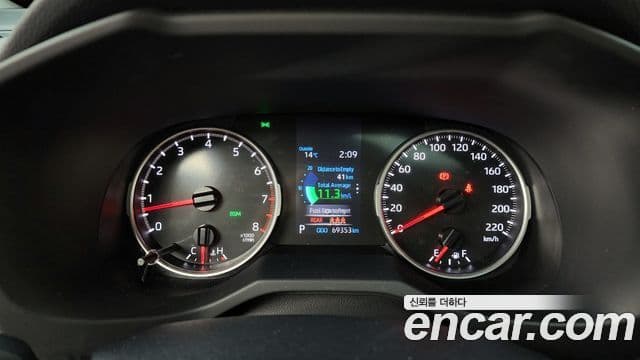 Toyota RAV4 5세대, 2021 8