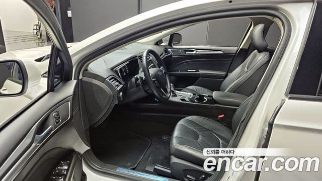 Ford 몬데오 4세대 2.0 Titanium, 2017 10