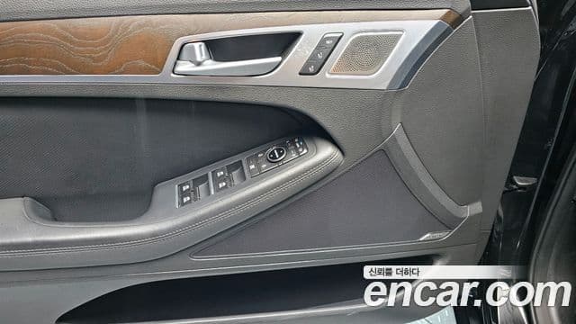 Genesis G80 Premium Luxury, 2017 17