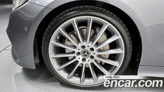 Mercedes-Benz E-класс W213 E220d кабриолет, 2018 все фото