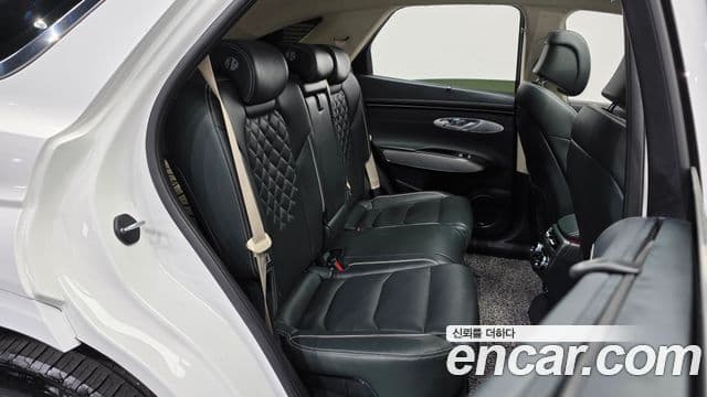 Genesis electrified GV70 e-AWD, 2022 12