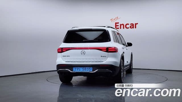 Mercedes-Benz EQB X243 AMG Line, 2024 4